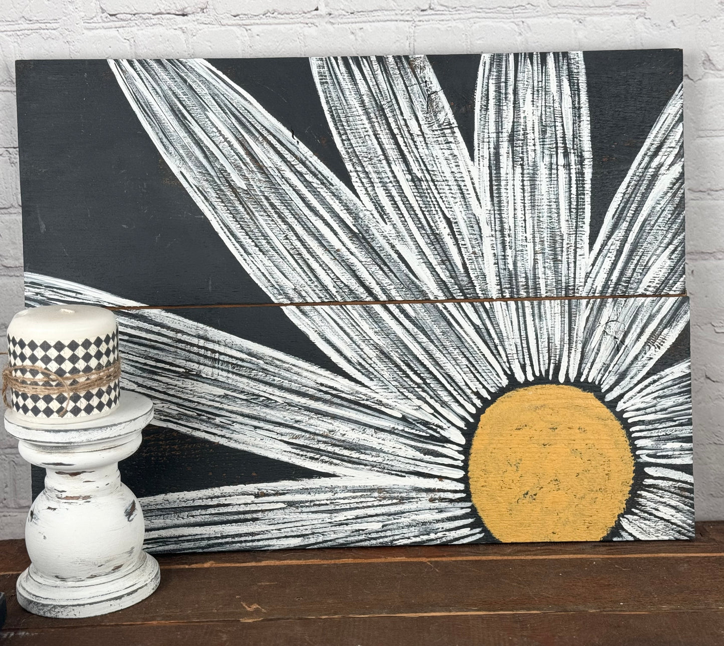 DAISY- RUSTIC PALLET HAND PAINTED WOOD SIGN