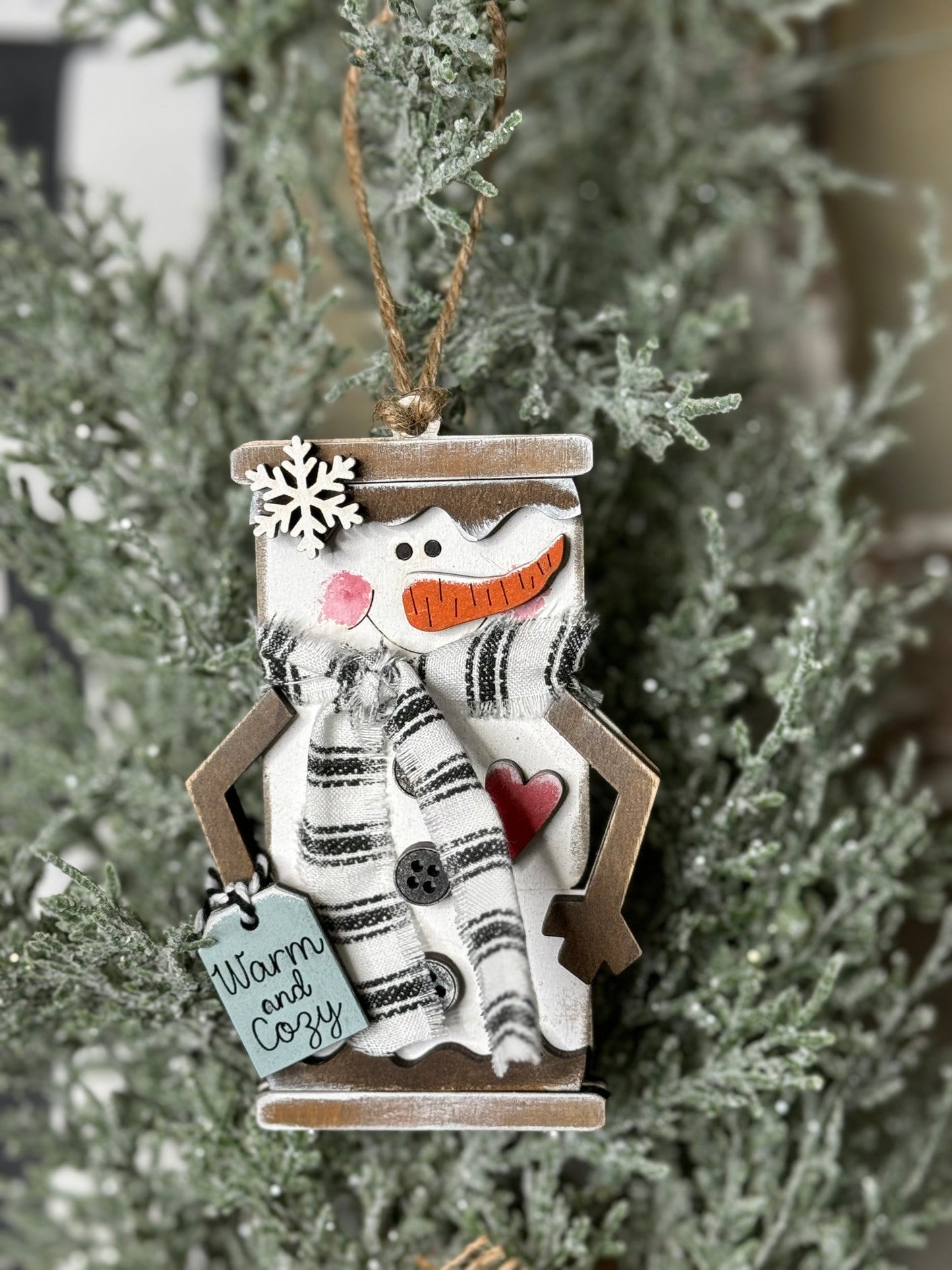 CHRISTMAS ORNAMENT- S’MORE SNOWMAN ORNAMENT