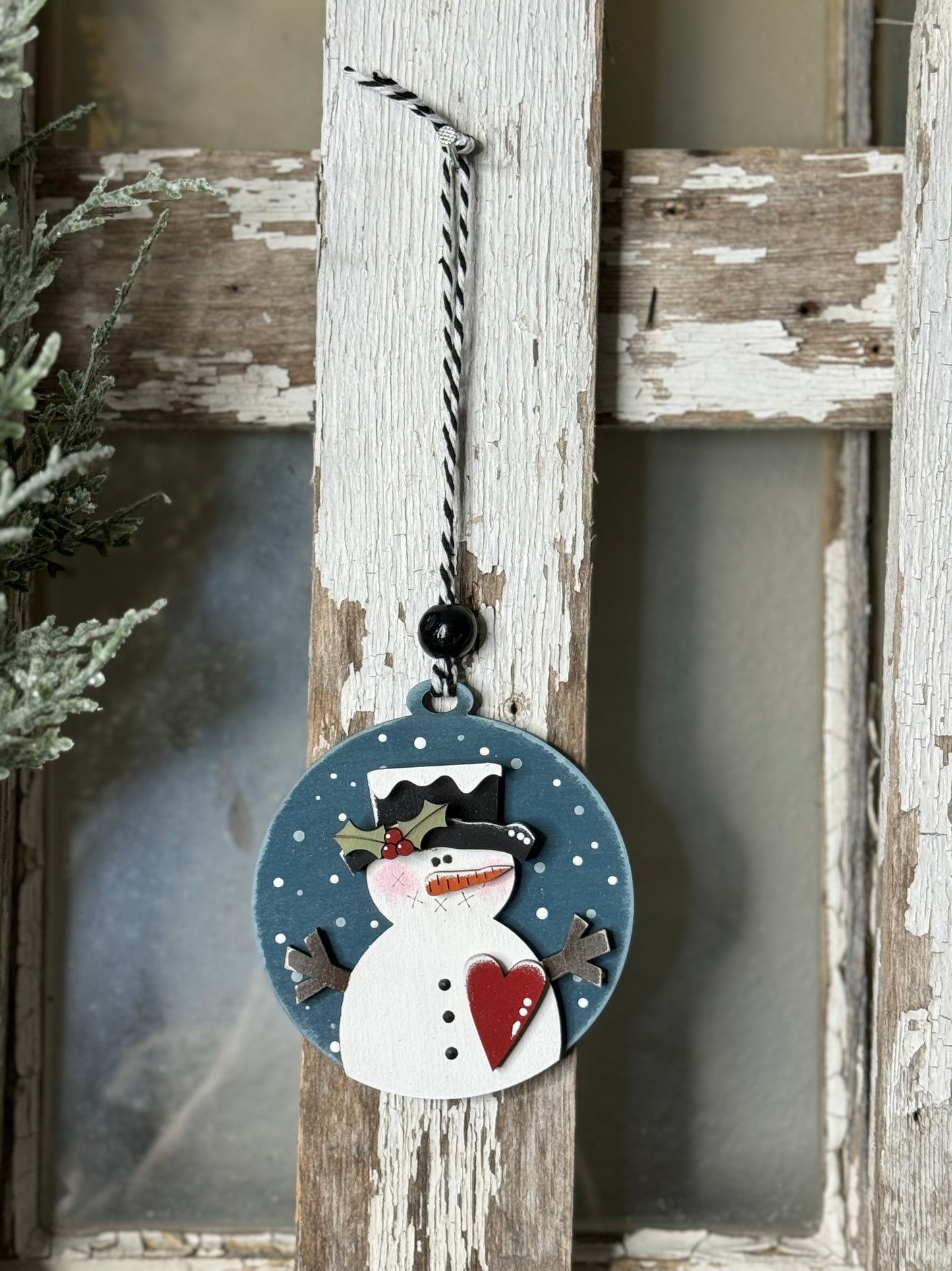 CHRISTMAS ORNAMENT- SNOWMAN WITH HEART ORNAMENT