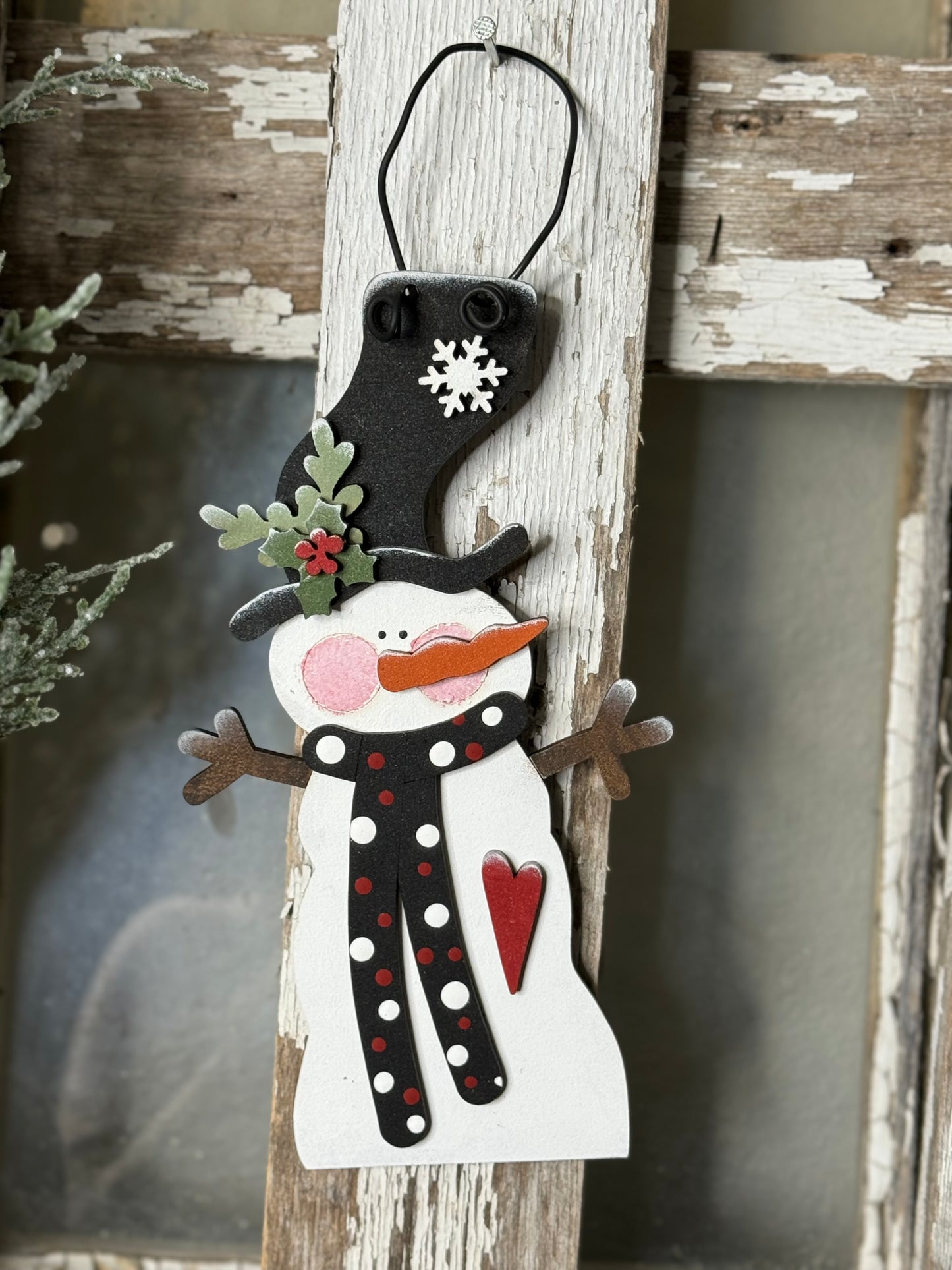 CHRISTMAS ORNAMENT- PRIMITIVE SNOWMAN ORNAMENT